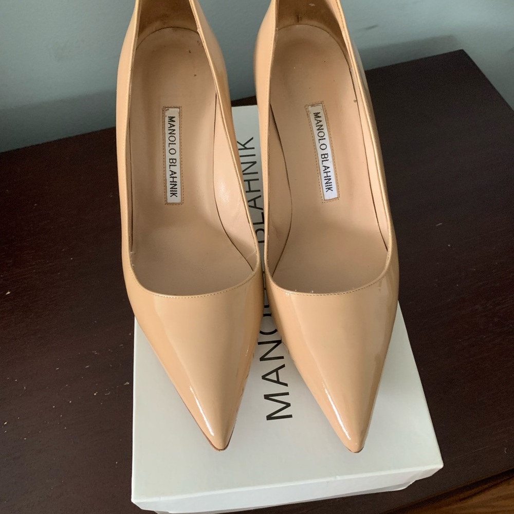 Manolo Blahnik BB nude 39 1/2